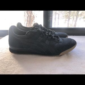 Onitsuka Tiger Ultimate 81, Black size 7.5